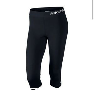 Nike pro dri fit cropped leggings